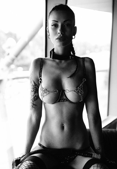 Alesya Vidnova Pena nudes actress image