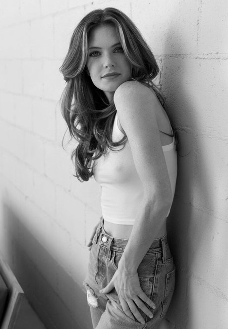 Meghann Fahy pretty pornstar archive