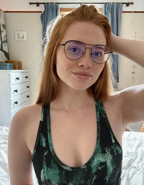 charlotteglowsup profile image