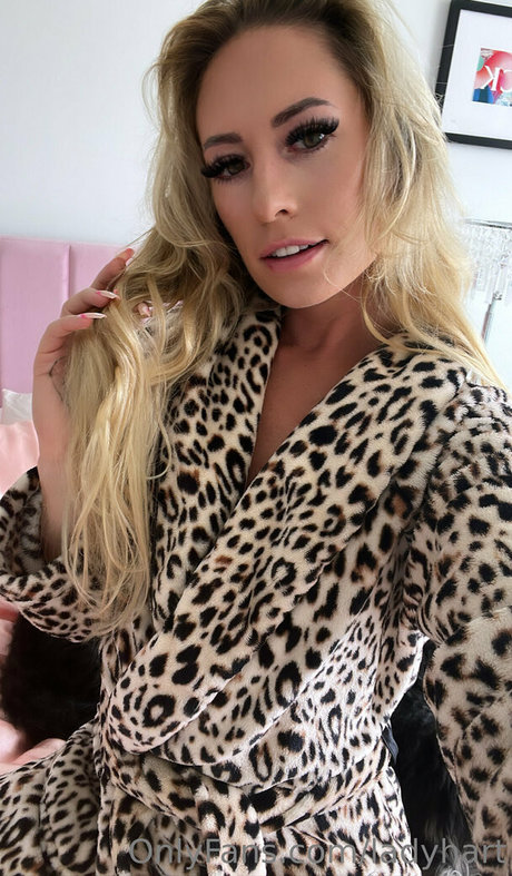 petite slut onlyfans sex photo