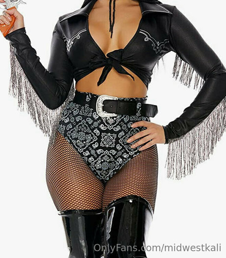 midwestkali model hot pics