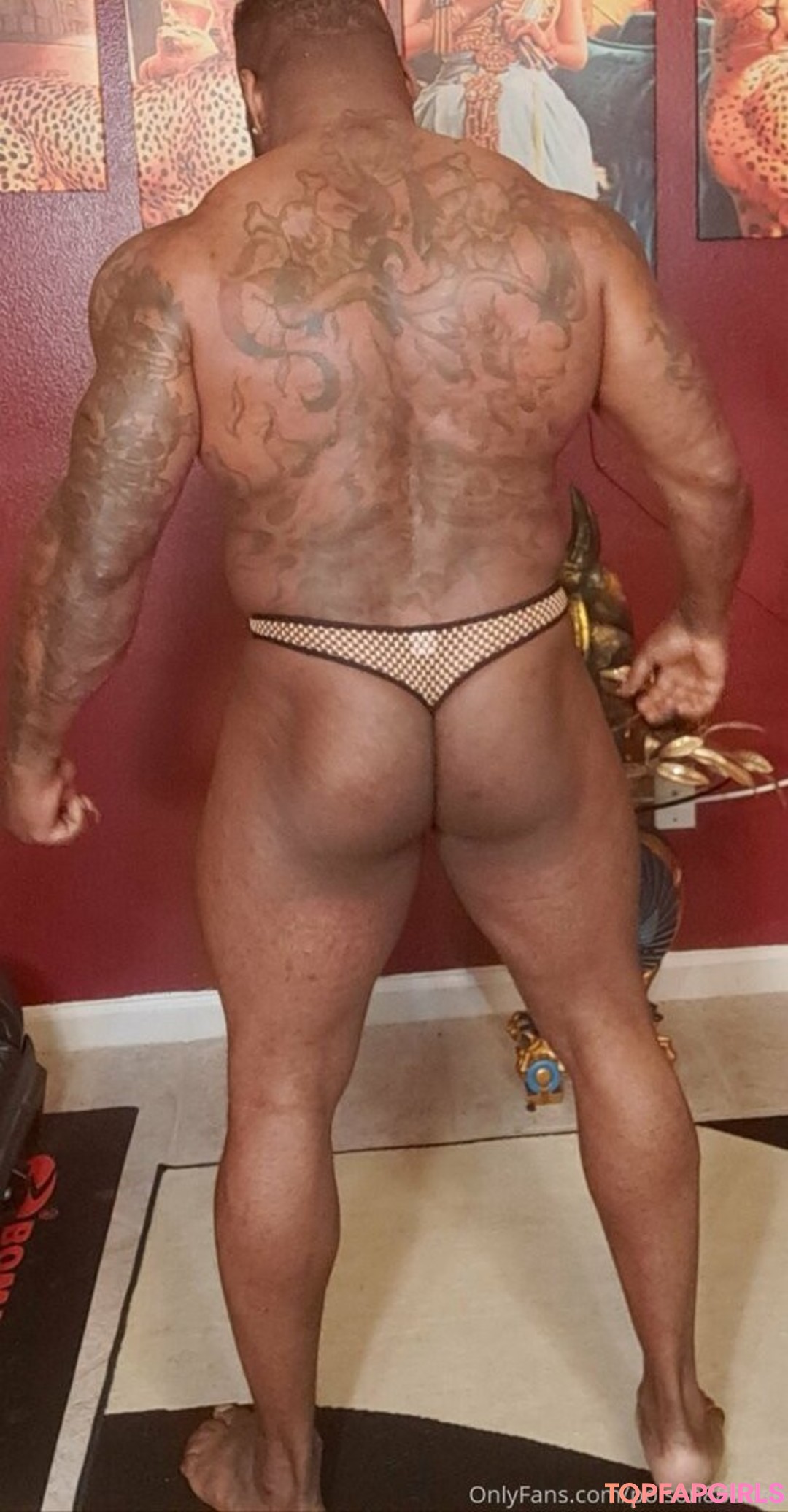 blonde muscle onlyfans adult image