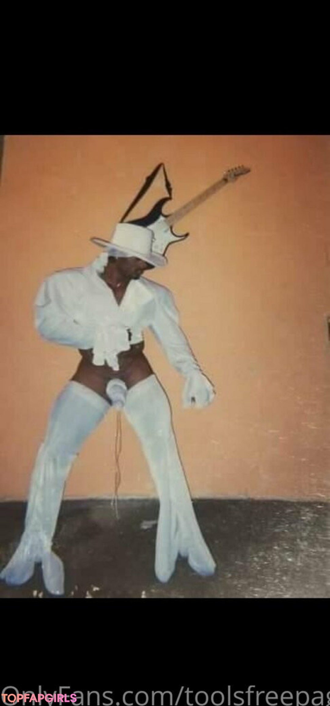 toolsfreepage naked pornstar img