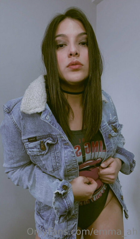 emma ah model exclusive images