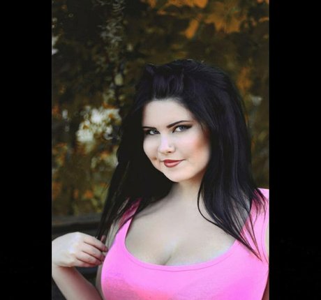 Anna Bernadi sex model images