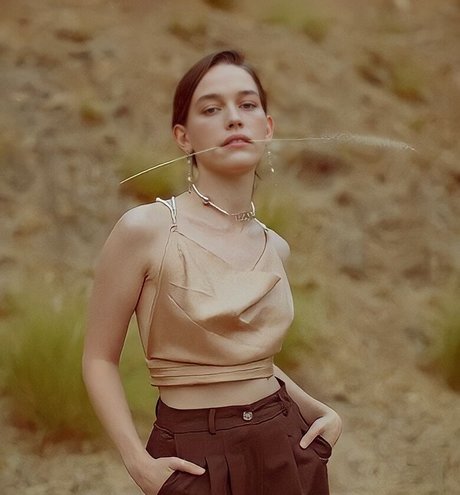 Victoria Pedretti exclusive star pic