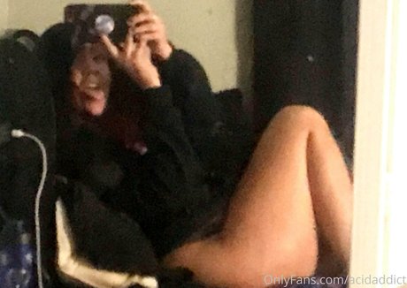 acidaddict erotic model pic