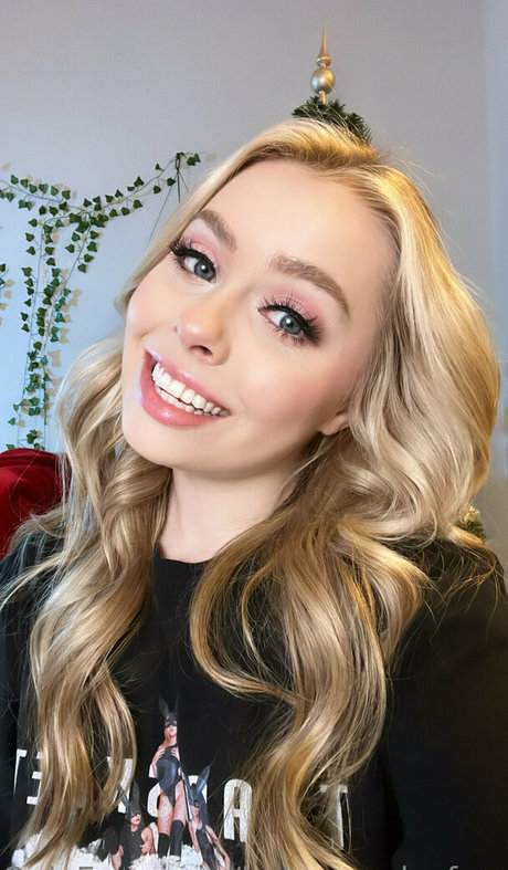 haleyspadesfree pretty model pic