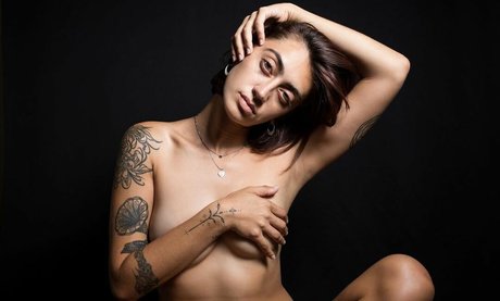 Ariel Tsarfati nude actress gallery
