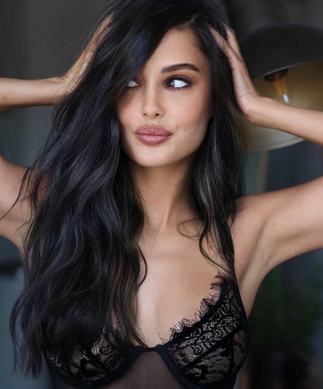 Adi Atzmi sexy pornstar pic