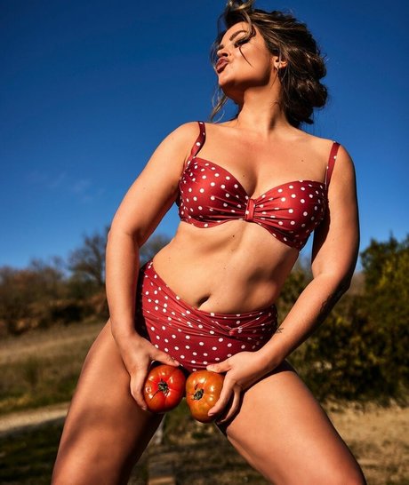 Miljuschka nice pornstar image