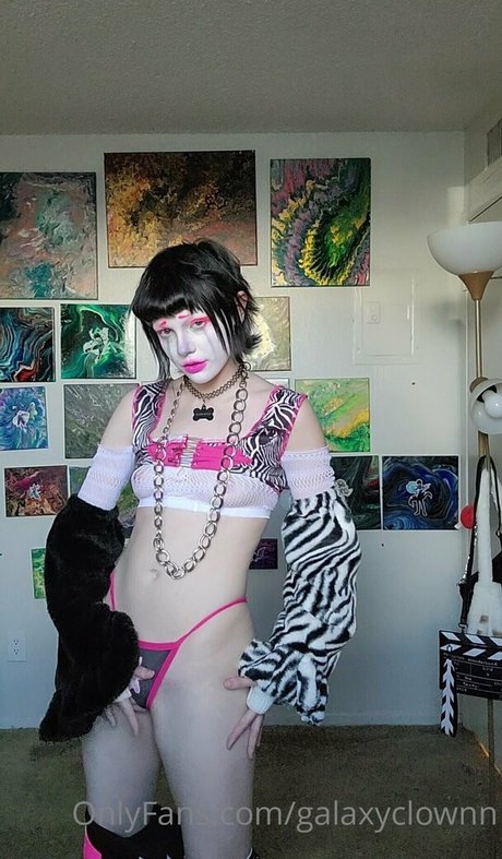galaxyclownn erotic pornstar picture