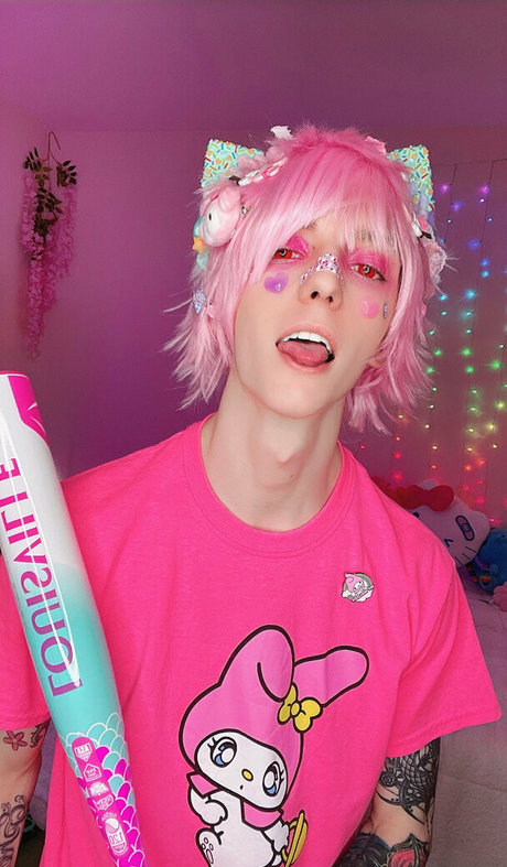 kingdaddykitten beautiful model img