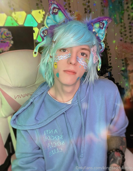 kingdaddykitten model nude photo