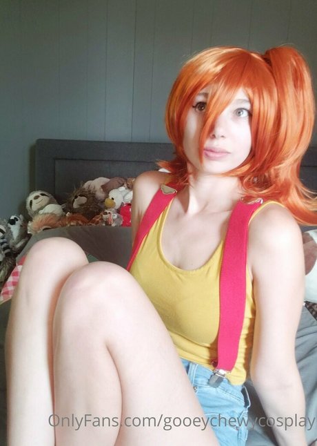 gooeychewycosplay model porn picture