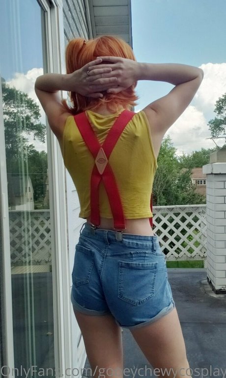 gooeychewycosplay star free pic