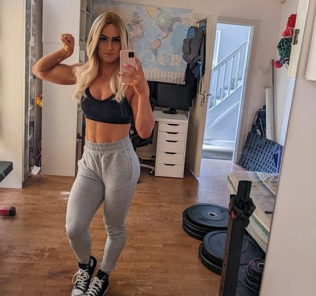 tayrosiee nice star galleries