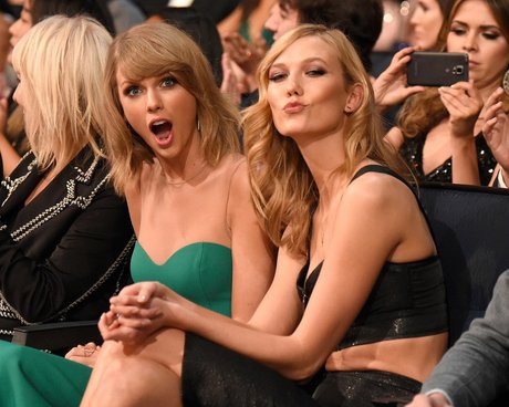 Karlie Kloss profile image