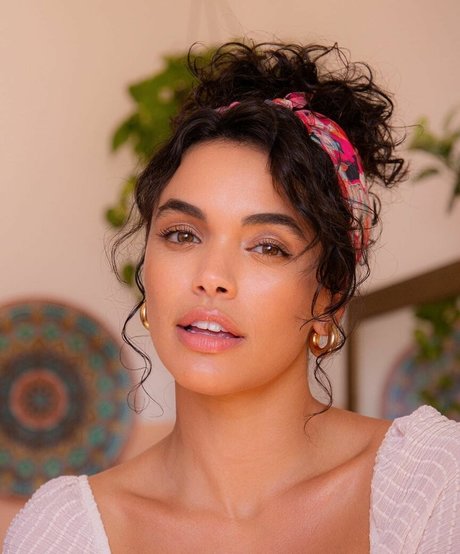 Giovana Cordeiro star galleries