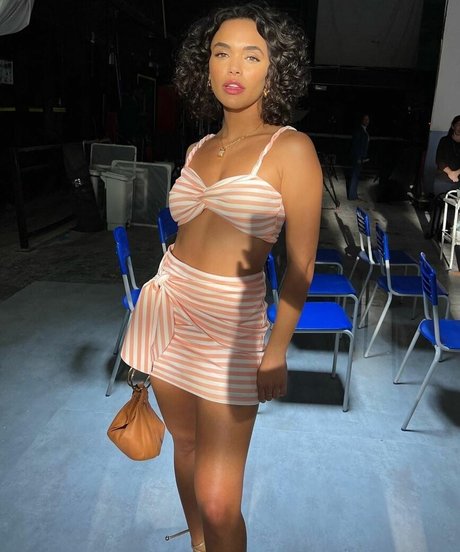 Giovana Cordeiro star pornographic gallery