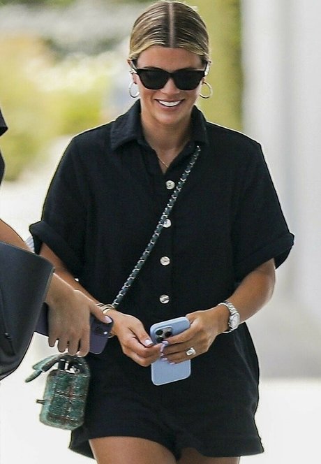 Sofia Richie pretty pornstar archive