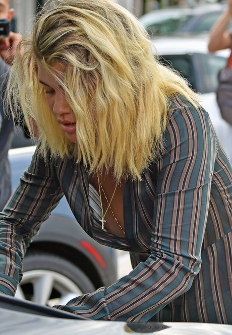 Sofia Richie pretty pornstar archive