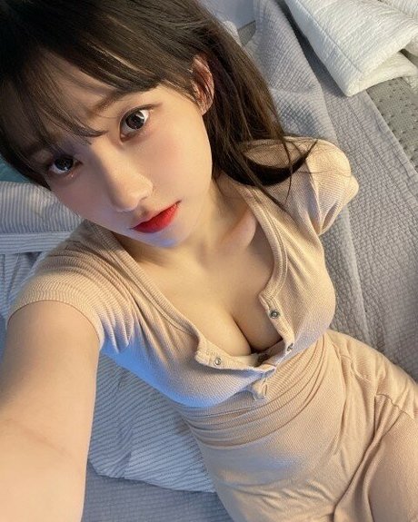 magenta62 model adult archive