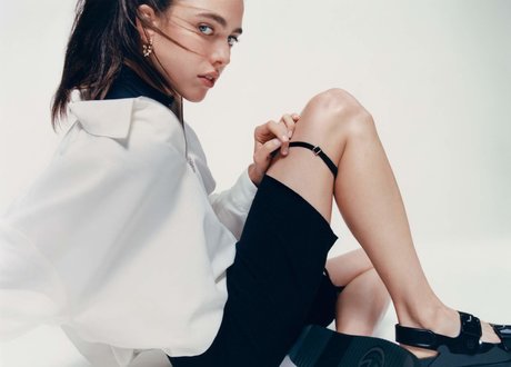 Margaret Qualley star adult image