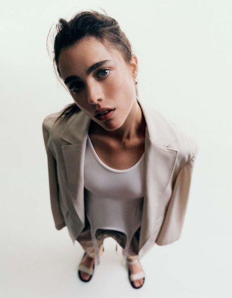 Margaret Qualley beautiful pornstar gallery