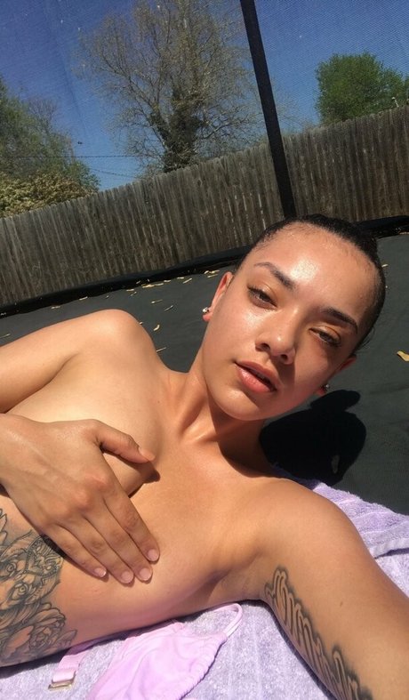 omgzada nude star picture