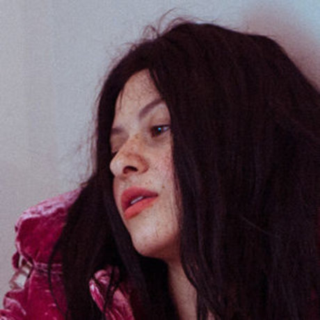 Alia Shawkat sexy actress picture