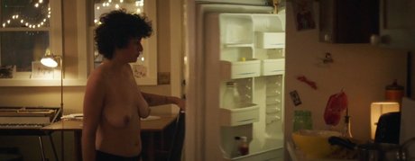 Alia Shawkat top star images