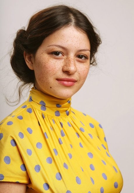Alia Shawkat model pretty archive