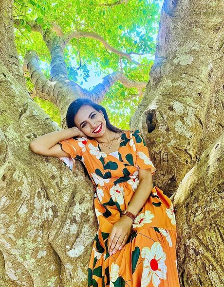 Umme Zamilatun Naima pretty star images