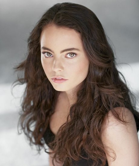 Freya Tingley model best photo
