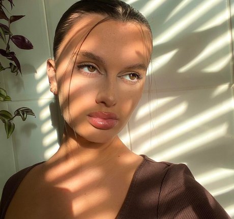 Isabella Evans pornographic actress picture