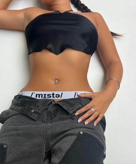 Isabella Evans pornstar art pic