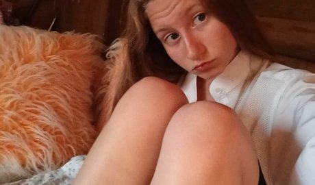 tonechkaa sex model pic