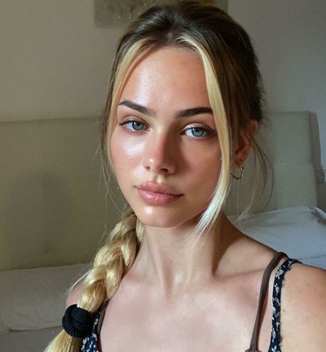 short hair teen onlyfans beautiful naked images
