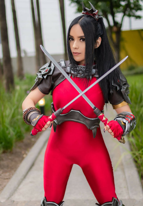 KarenG Cosplay model sex image