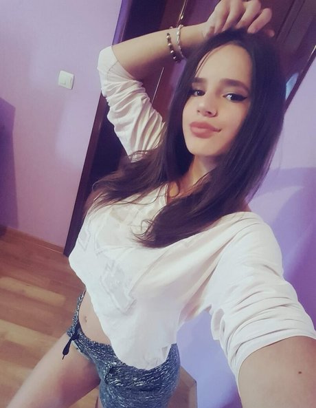 Denisa R Maria nude pornstar images
