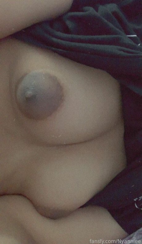 Nyanniee model perfect gallery