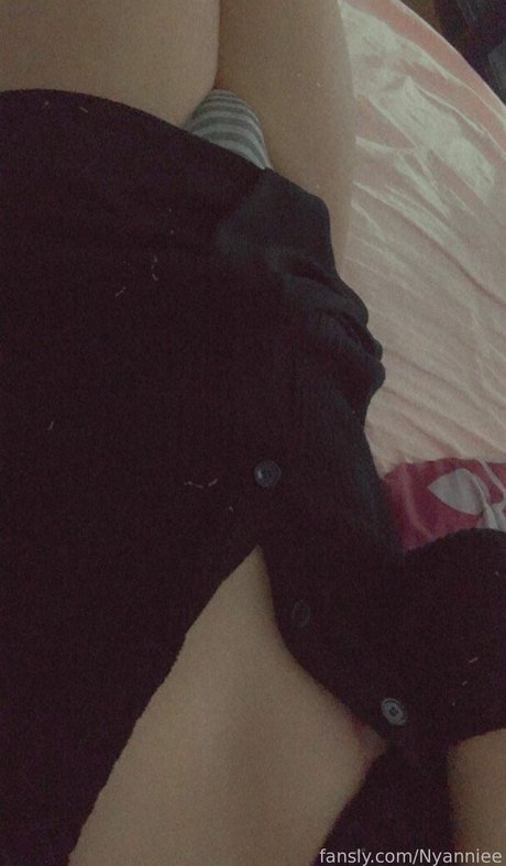 Nyanniee model top img