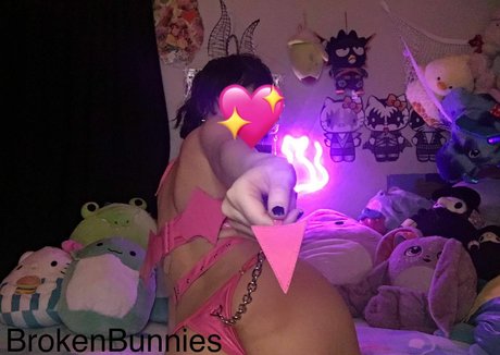 BrokenBunnys pornographic model img