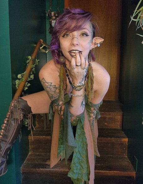 Mavissky pretty pornstar pic