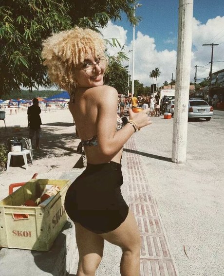 Sthefany Monteiro hd pornstar img