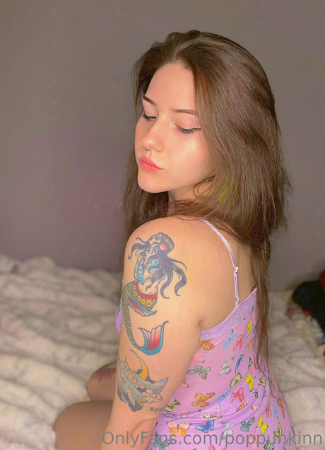 poppunkinn perfect model picture