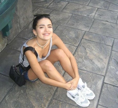 Maia Reficco star high quality picture