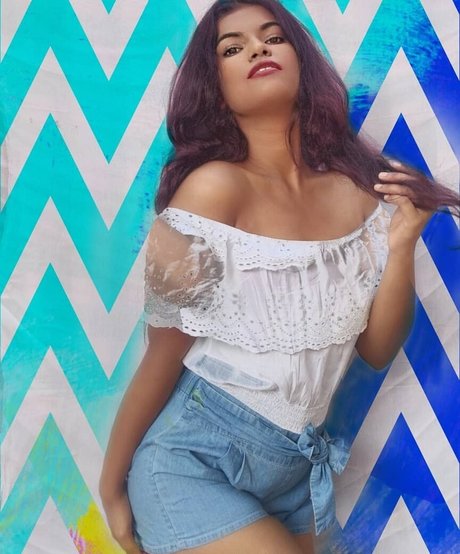 Nidhi Goel star perfect galleries