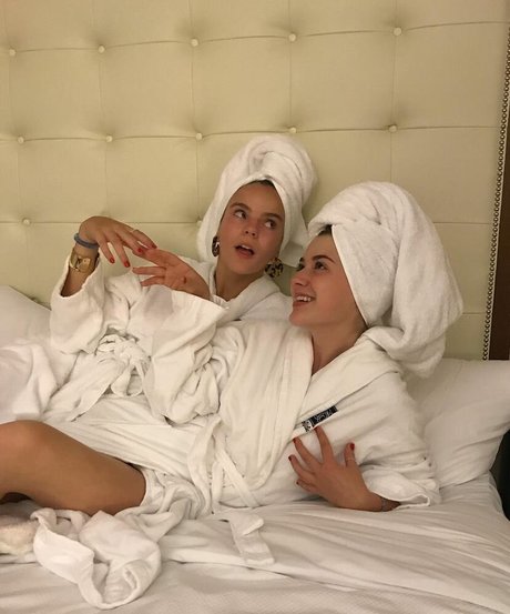 schoolgirl onlyfans sexy naked archive